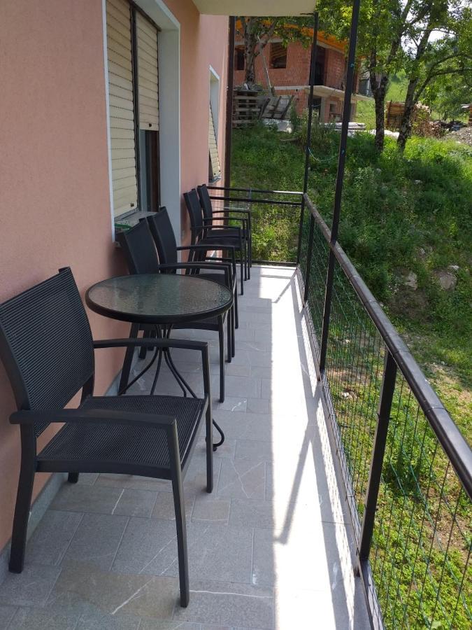 Apartmaji Ursic Kobarid Exteriör bild