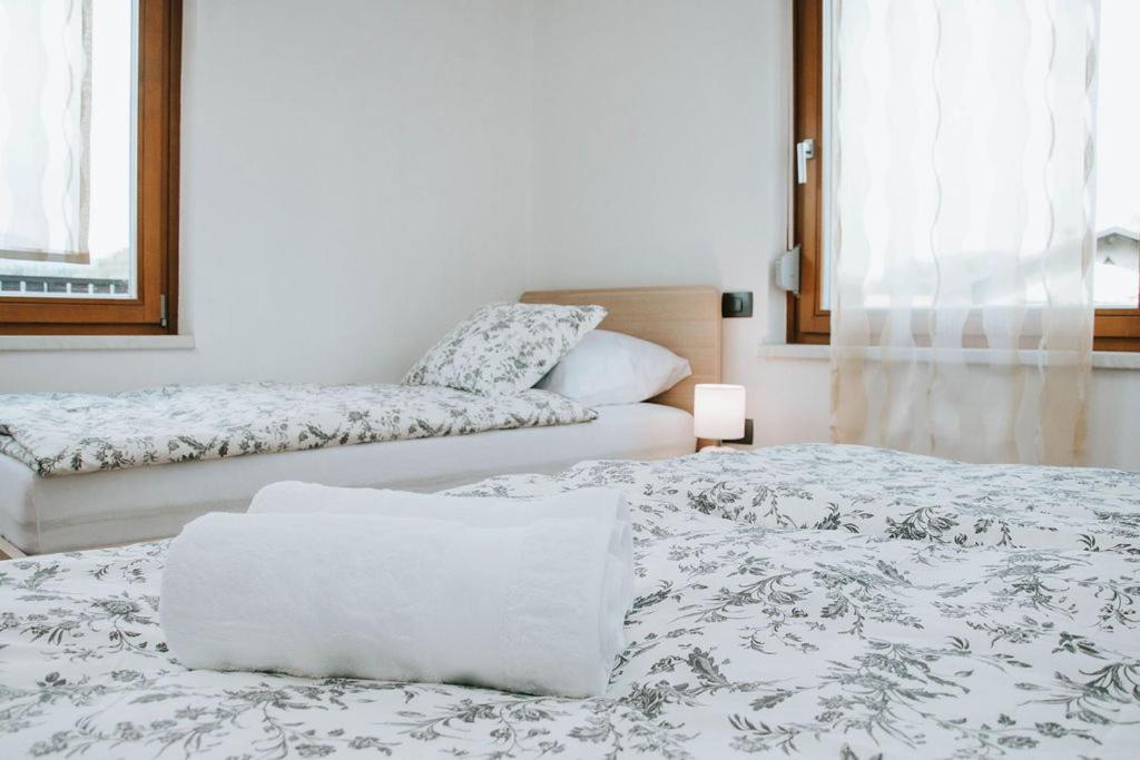 Apartmaji Ursic Kobarid Exteriör bild
