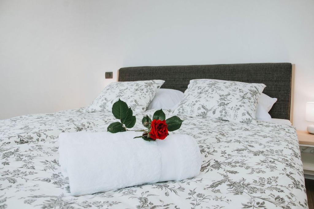 Apartmaji Ursic Kobarid Exteriör bild