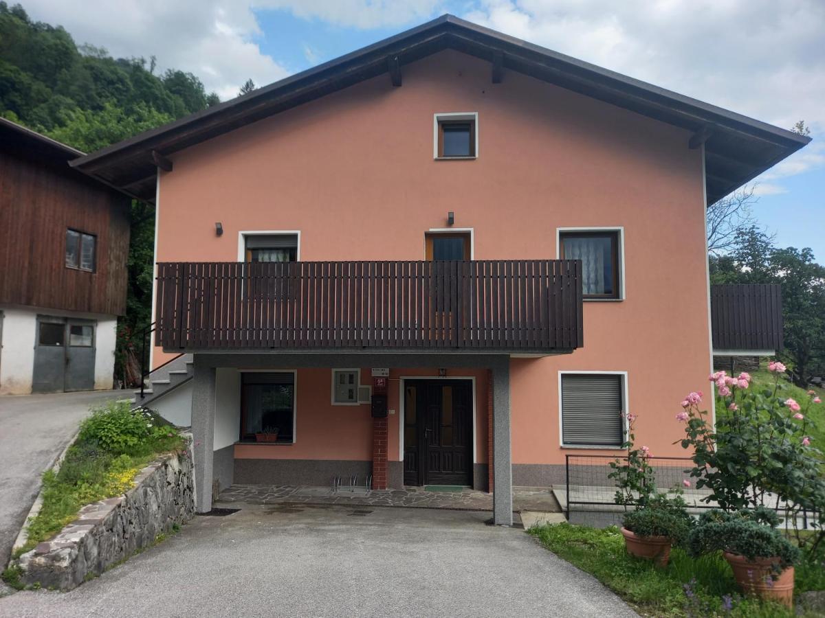 Apartmaji Ursic Kobarid Exteriör bild