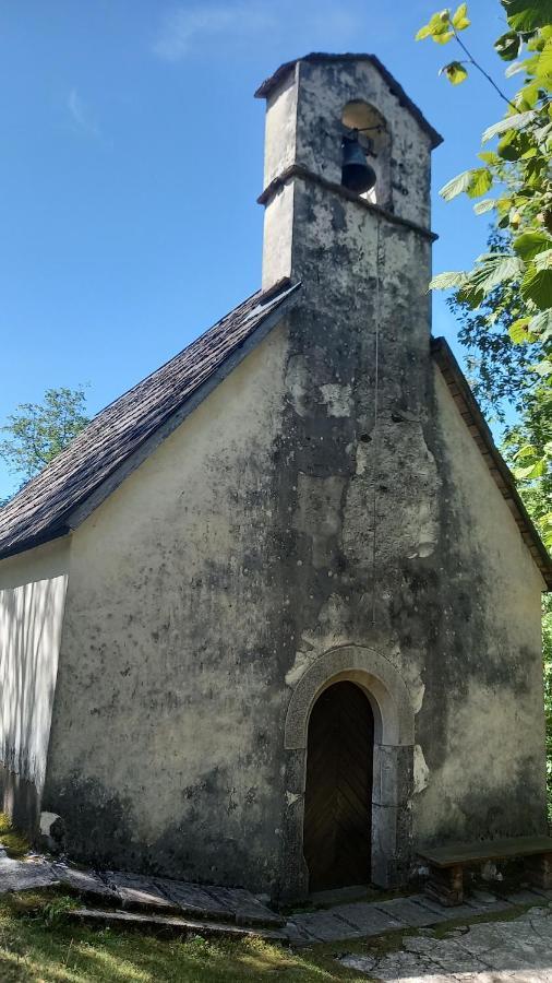 Apartmaji Ursic Kobarid Exteriör bild